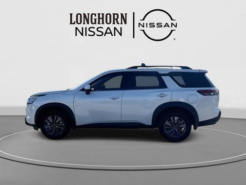 2025 Nissan Pathfinder SV FWD