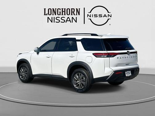 2025 Nissan Pathfinder SV FWD
