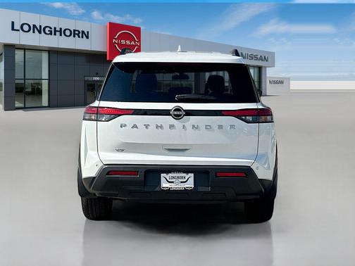 2025 Nissan Pathfinder SV FWD