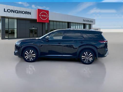 2025 Nissan Pathfinder Platinum 4WD
