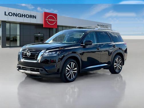 2025 Nissan Pathfinder Platinum 4WD