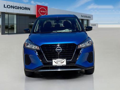 2025 Nissan Kicks S