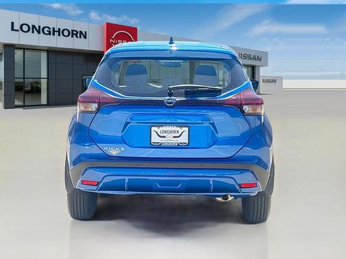 2025 Nissan Kicks S