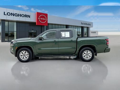 2024 Nissan Frontier SV