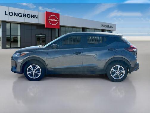 2025 Nissan Kicks S