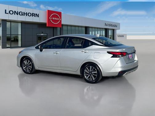 2023 Nissan Versa 1.6 SV