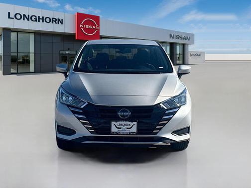 2023 Nissan Versa 1.6 SV
