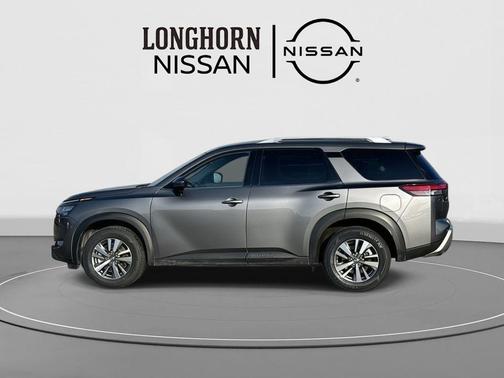 2025 Nissan Pathfinder SL FWD