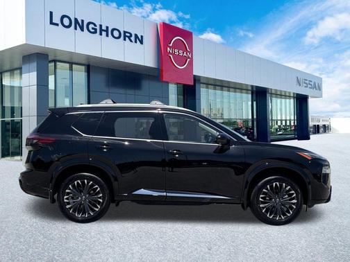 2025 Nissan Rogue Platinum