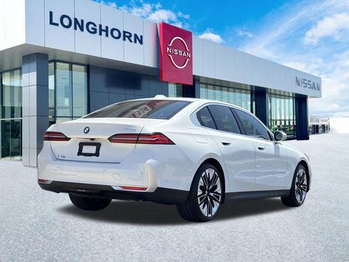 2024 BMW 530 i