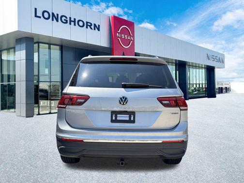 2024 Volkswagen Tiguan 2.0T SE 4MOTION