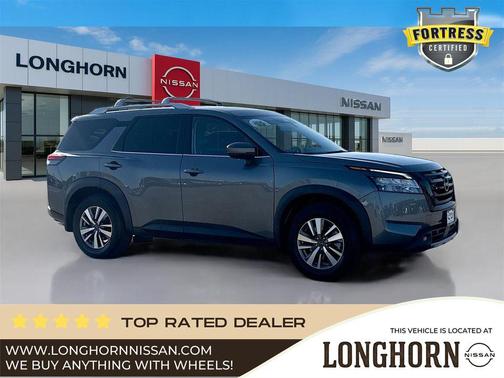 2023 Nissan Pathfinder SL 4WD