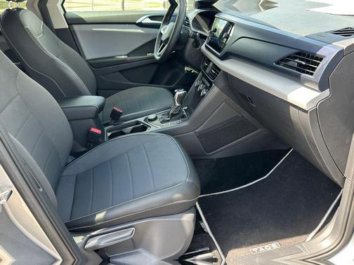 Gray 2023 Volkswagen Taos 1.5T SE