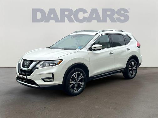 Pearl White 2017 Nissan Rogue SL
