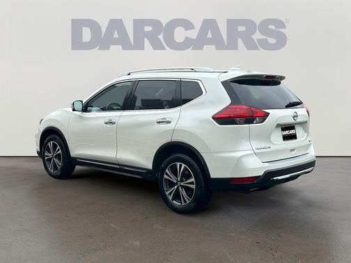 Pearl White 2017 Nissan Rogue SL