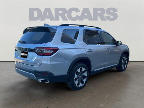 Solar Silver Metallic 2026 Honda Pilot Touring 8-Passenger