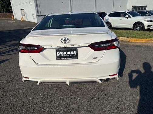 Super White 2021 Toyota Camry SE