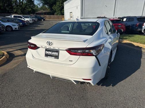 Super White 2021 Toyota Camry SE