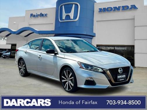 2022 Nissan Altima SR FWD