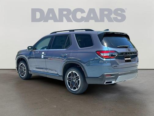 Modern Steel Metallic 2026 Honda Pilot Touring 8-Passenger