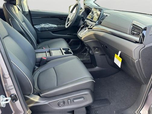 Modern Steel Metallic 2026 Honda Odyssey Elite