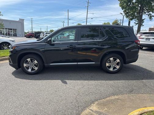 Crystal Black Pearl 2024 Honda Pilot EX-L
