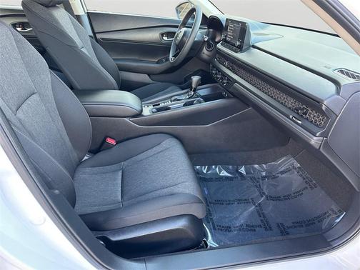 2025 Honda Accord LX 1.5T