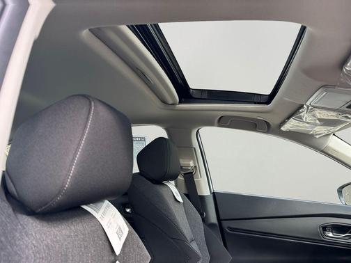 Platinum White Pearl 2026 Honda Accord SE