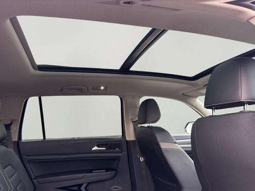 2021 Volkswagen Atlas 3.6L SEL Premium