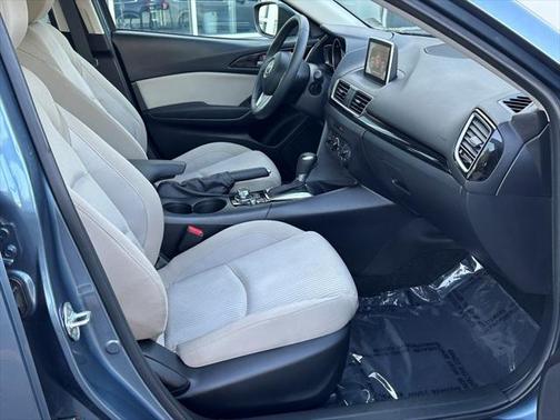 2015 Mazda Mazda3 i Touring