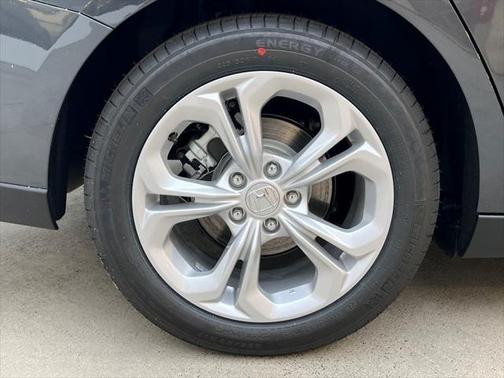 2025 Honda Accord LX 1.5T