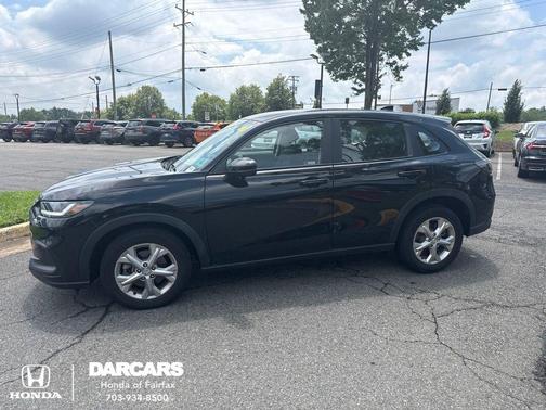 Crystal Black Pearl 2024 Honda HR-V LX