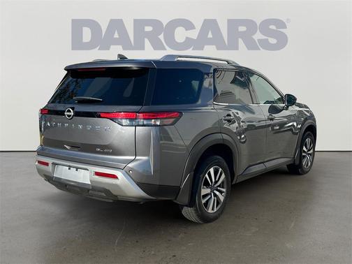 2022 Nissan Pathfinder SL 4WD