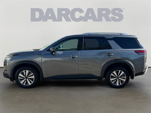 2022 Nissan Pathfinder SL 4WD