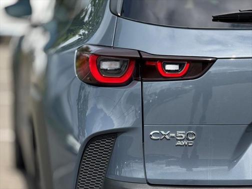 2024 Mazda CX-50 2.5 S Premium