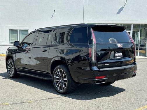 2022 Cadillac Escalade ESV Sport