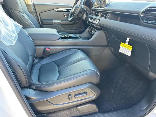 2025 Honda Pilot Touring 8-Passenger