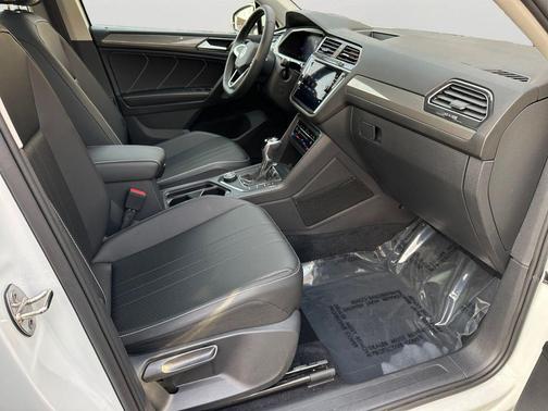 2022 Volkswagen Tiguan 2.0T SE 4MOTION