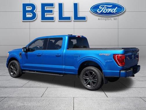 VELOCITY BLUE METALLIC 2021 Ford F-150 XLT