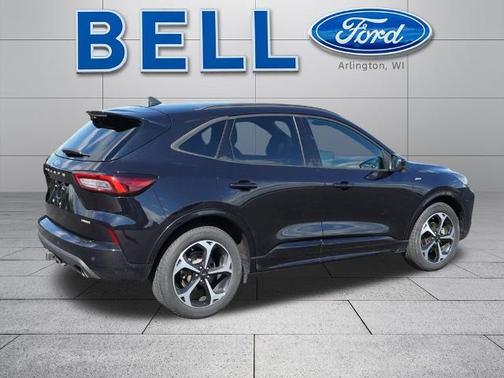 AGATE BLACK METALLIC 2023 Ford Escape ST-LINE SELECT
