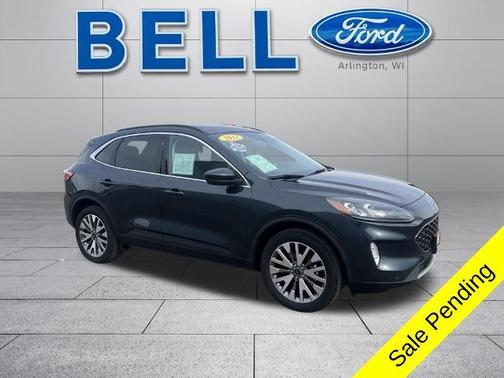 2022 Ford Escape TITANIUM