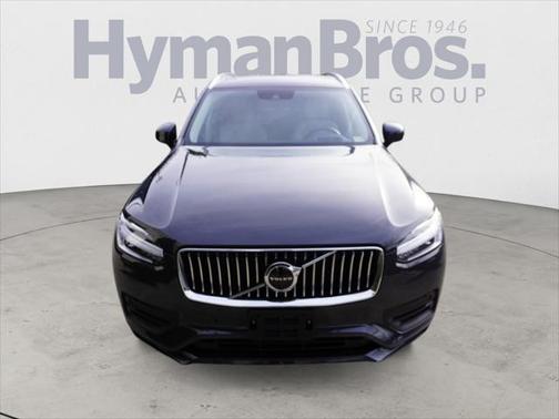 2021 Volvo XC90 T5 Momentum