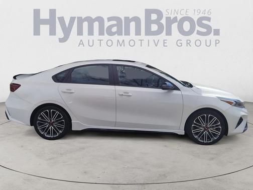 Snow White Pearl 2023 Kia Forte GT