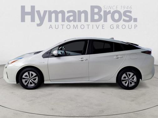 2016 Toyota Prius Three