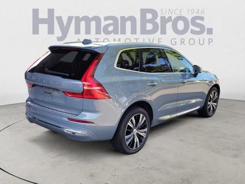 2023 Volvo XC60 B5 Plus Bright Theme