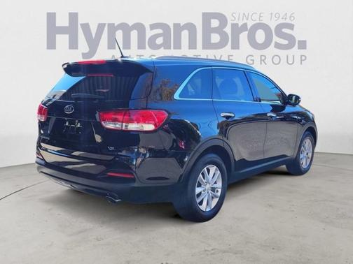 2018 Kia Sorento LX