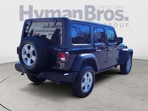 Black Clearcoat 2022 Jeep Wrangler Unlimited Sport
