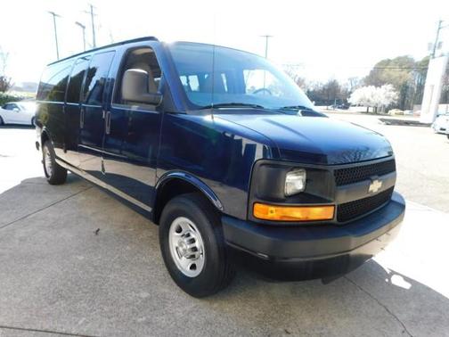 Photo 3 of 27 of 2014 Chevrolet Express 3500 LS