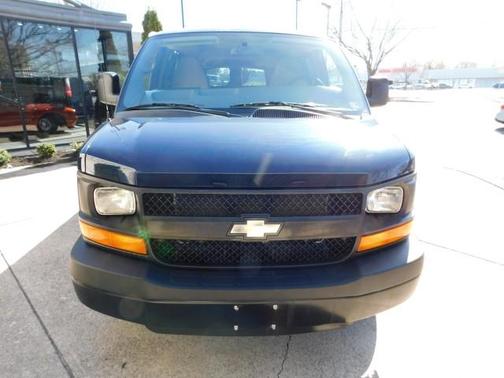 Photo 2 of 27 of 2014 Chevrolet Express 3500 LS