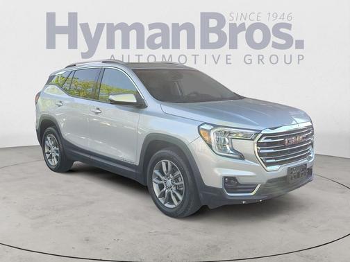 Quicksilver Metallic 2022 GMC Terrain SLT